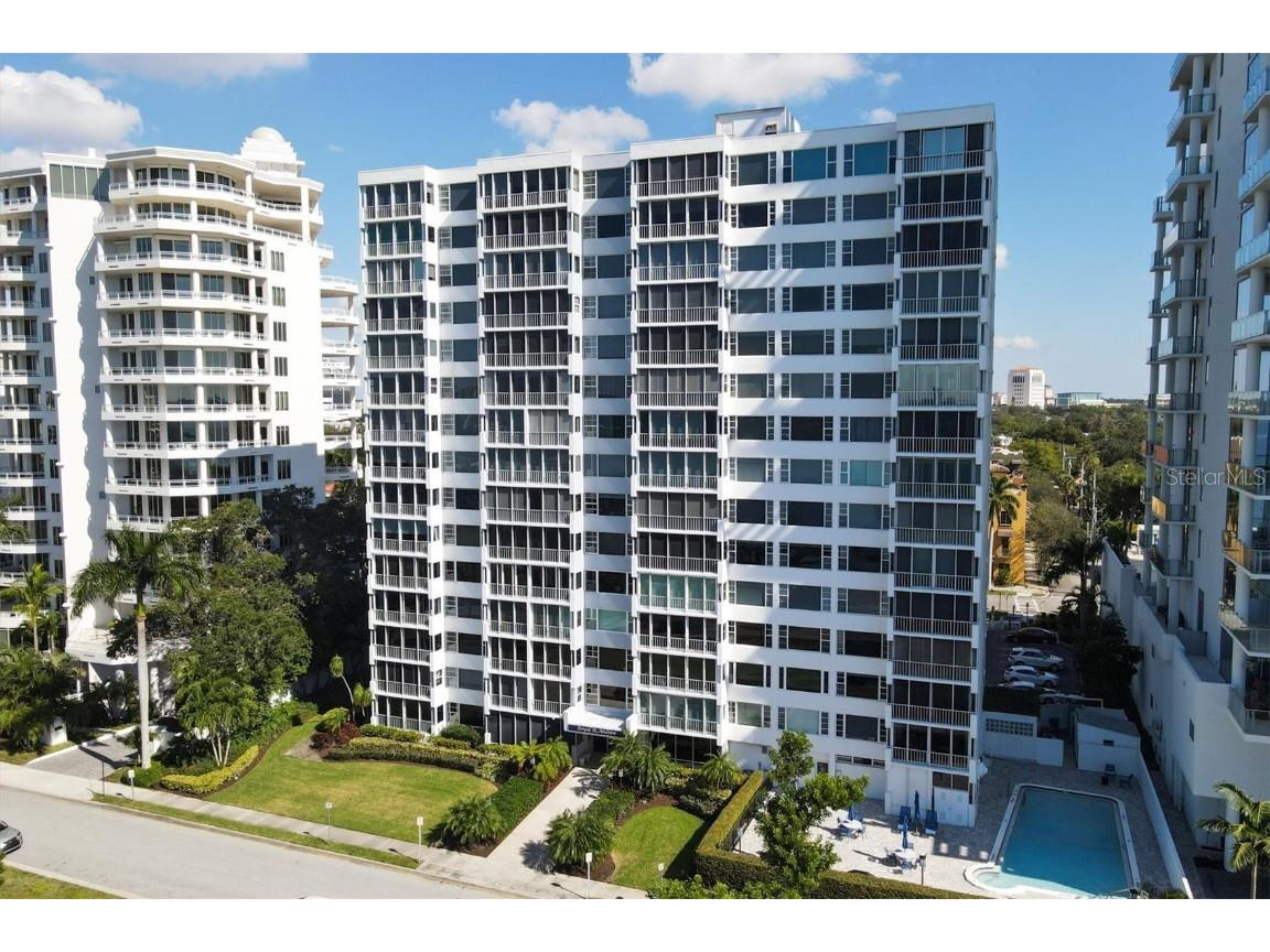 555 S Gulfstream Avenue #305 Sarasota FL 34236 A4590398 image1