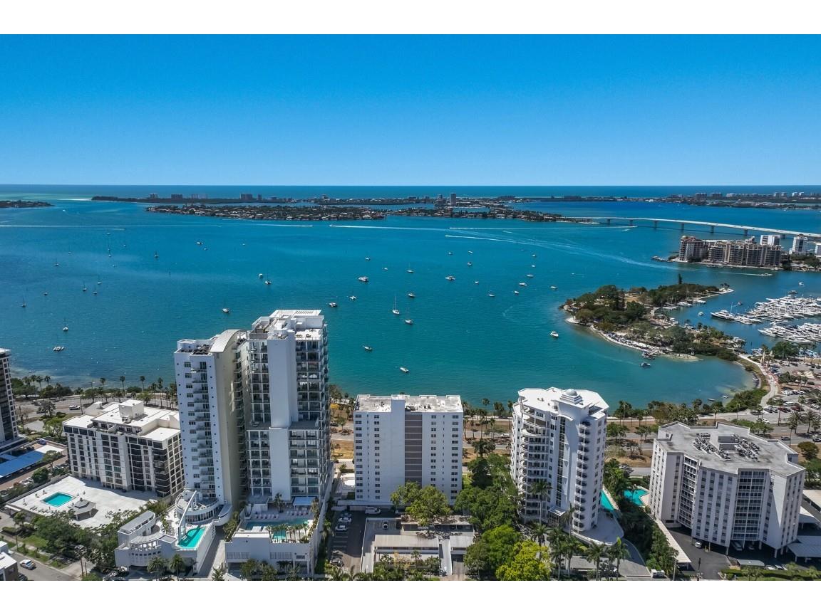 555 S Gulfstream Avenue #501 Sarasota FL 34236 - SARASOTA BAY A4558748 image1