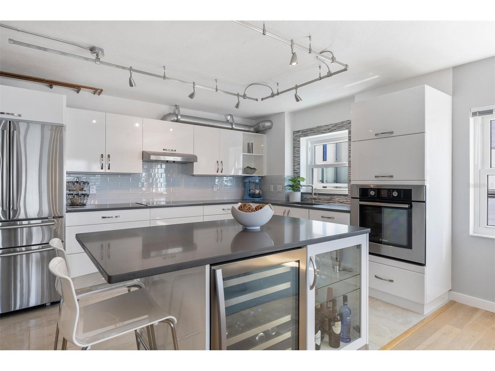 555 S Gulfstream Avenue #804 Sarasota FL 34236 A4678413 image11