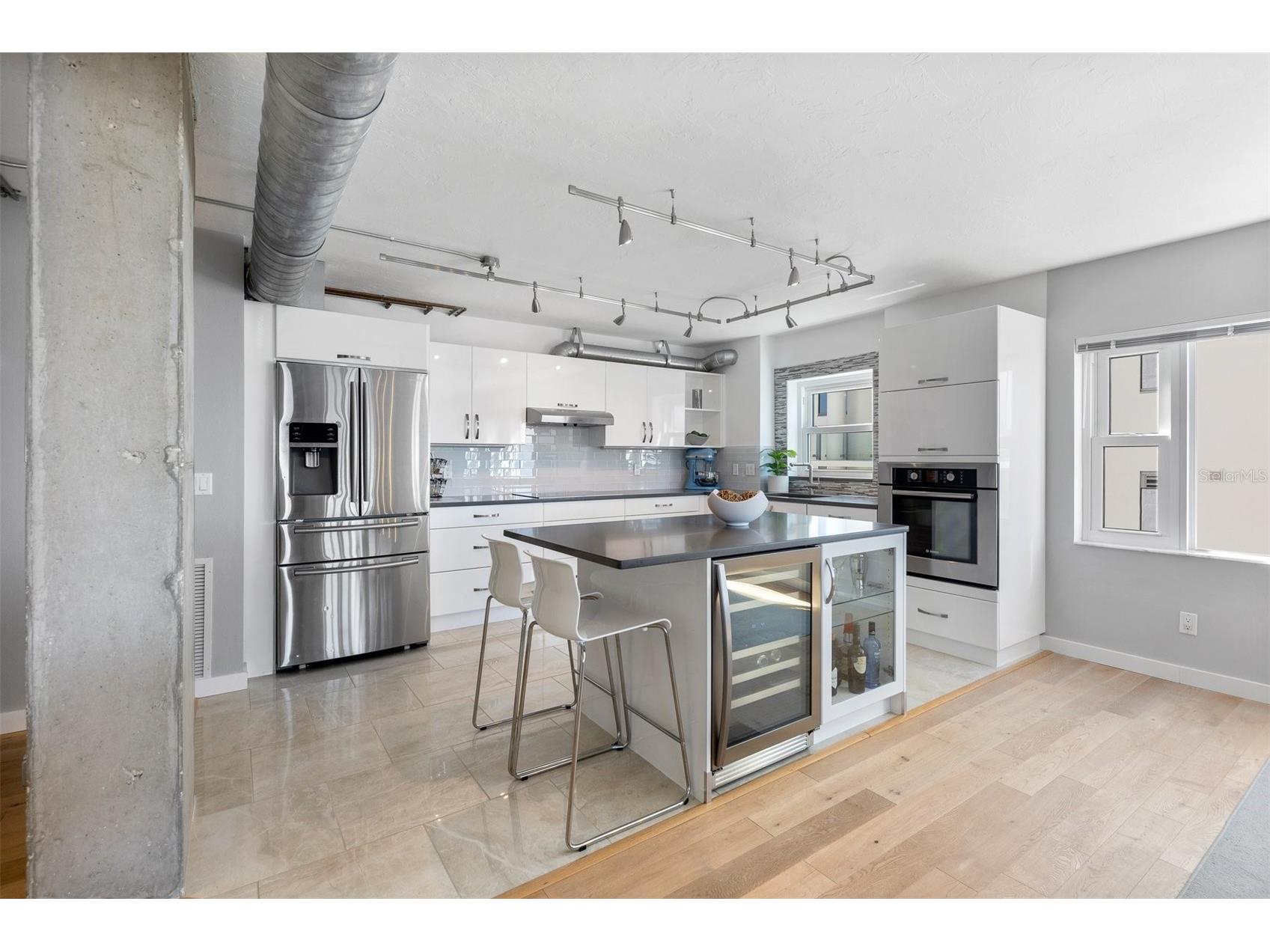 555 S Gulfstream Avenue #804 Sarasota FL 34236 A4678413 image13