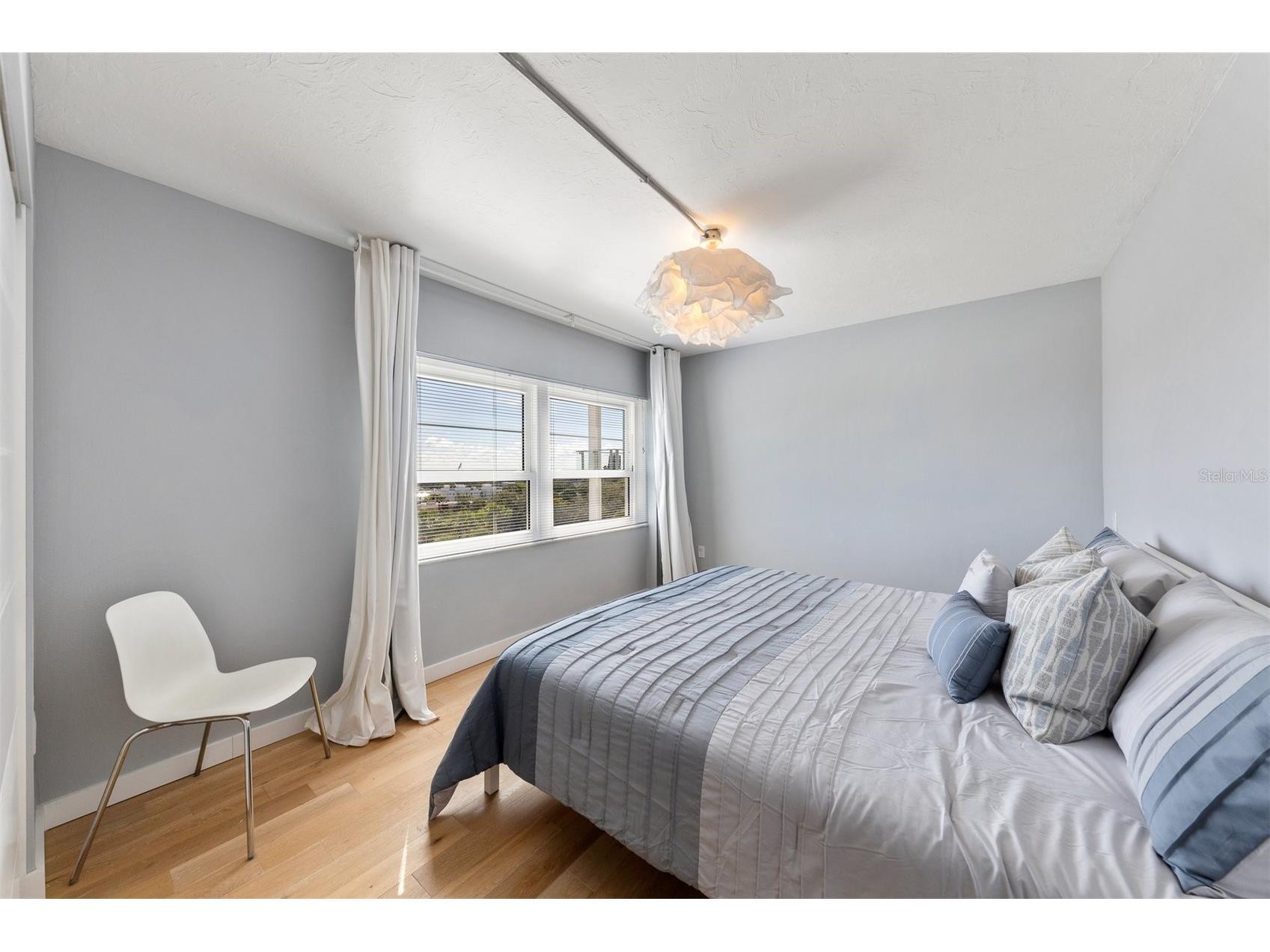 555 S Gulfstream Avenue #804 Sarasota FL 34236 A4678413 image19