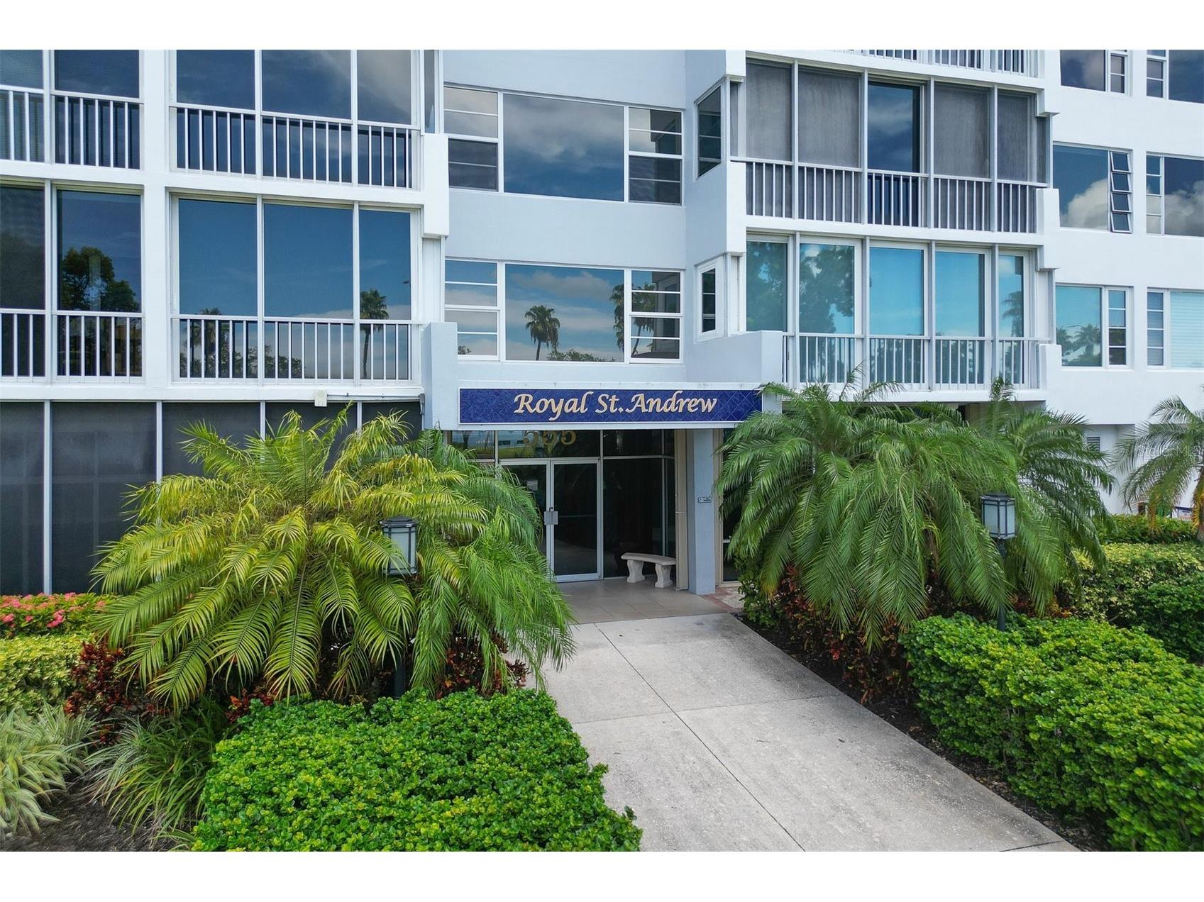 555 S Gulfstream Avenue #804 Sarasota FL 34236 A4678413 image2
