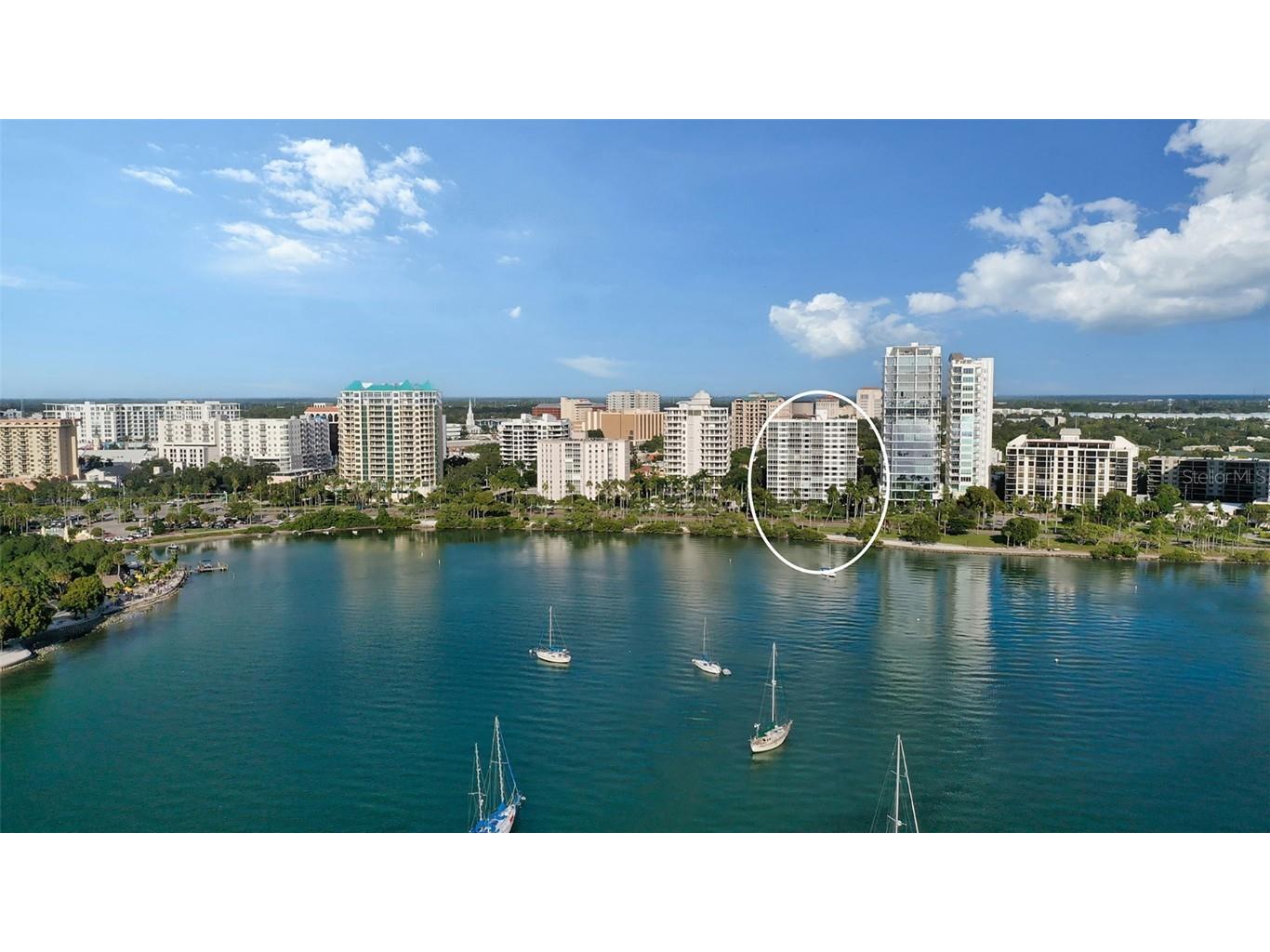 555 S Gulfstream Avenue #901/901A Sarasota FL 34236 - SARASOTA BAY A4597091 image1