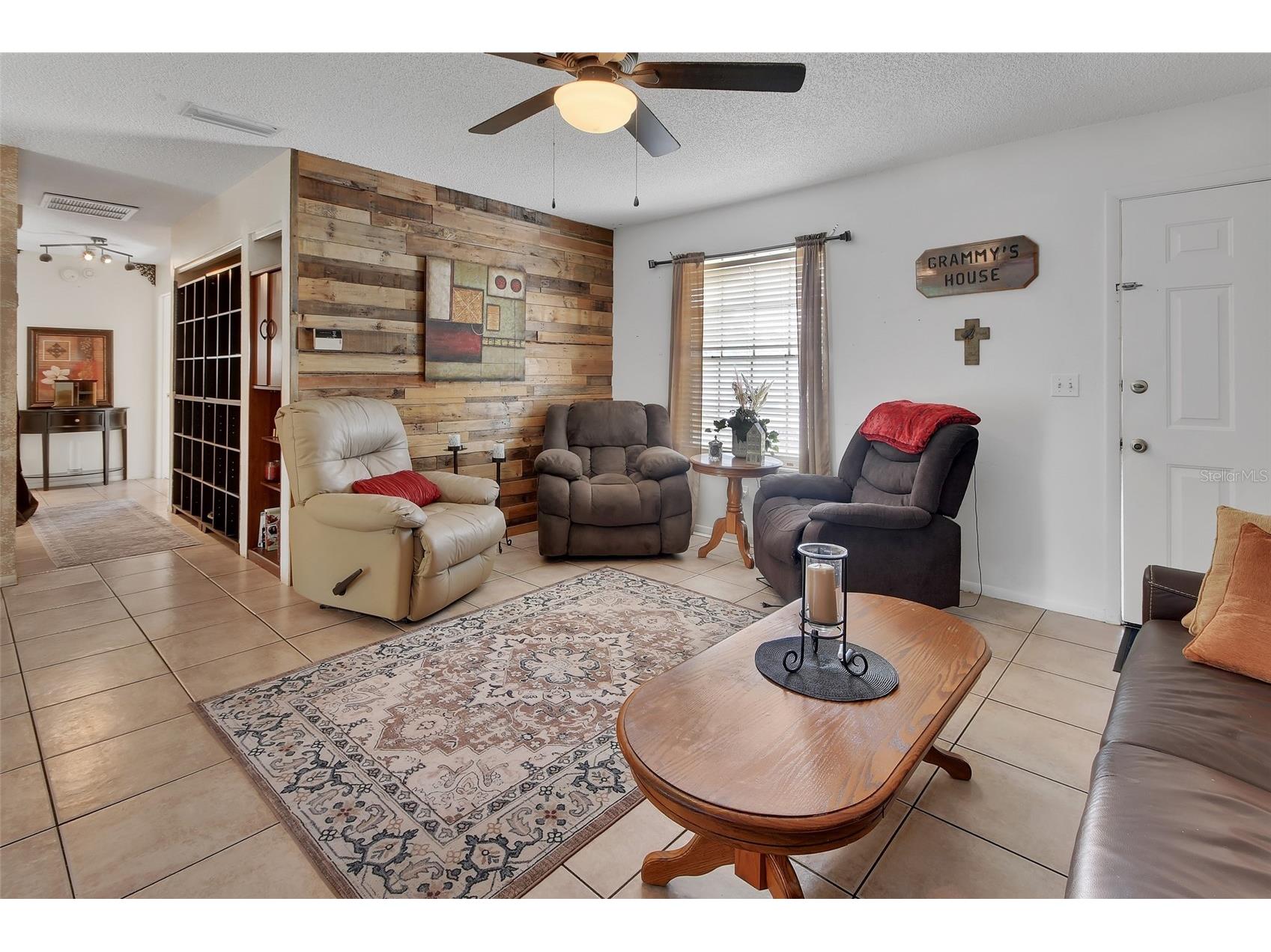 555 Sandy Pines Drive Orange City FL 32763 V4948723 image6
