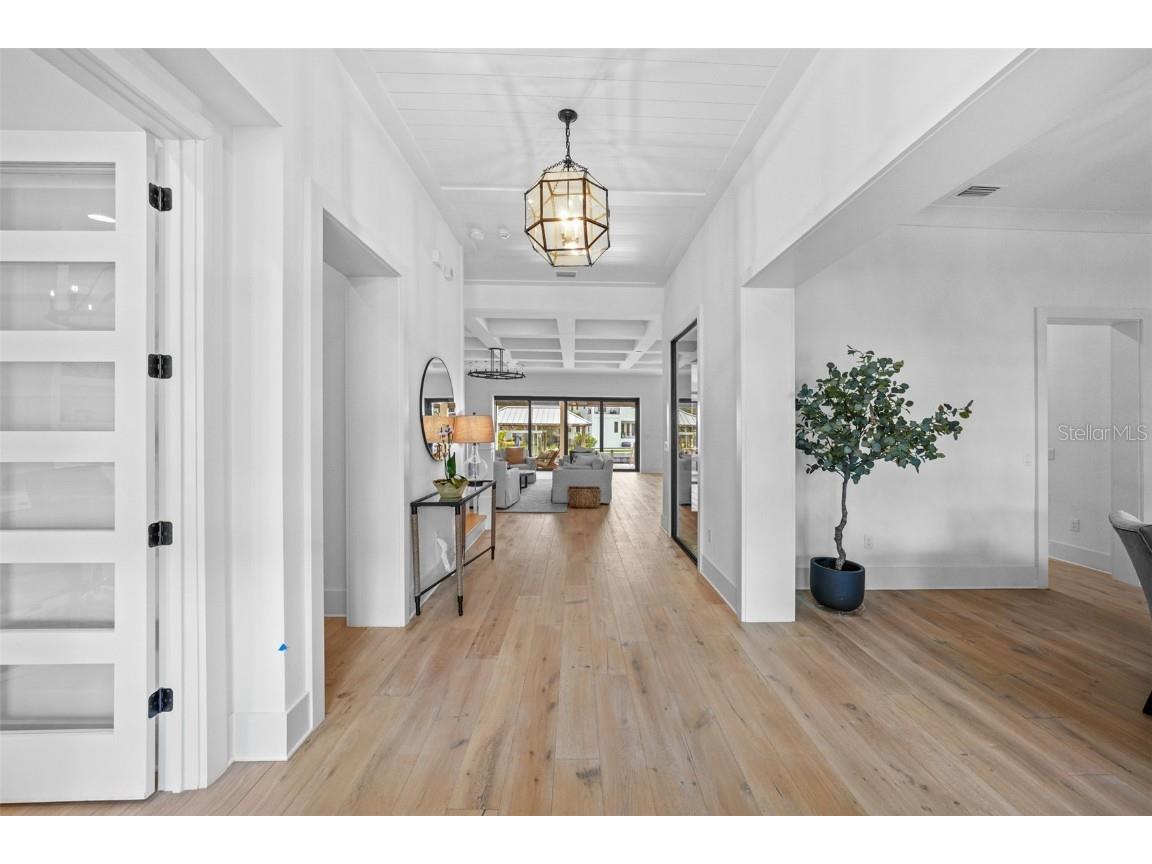 555 Suwanee Circle Tampa FL 33606 TB8423327 image4