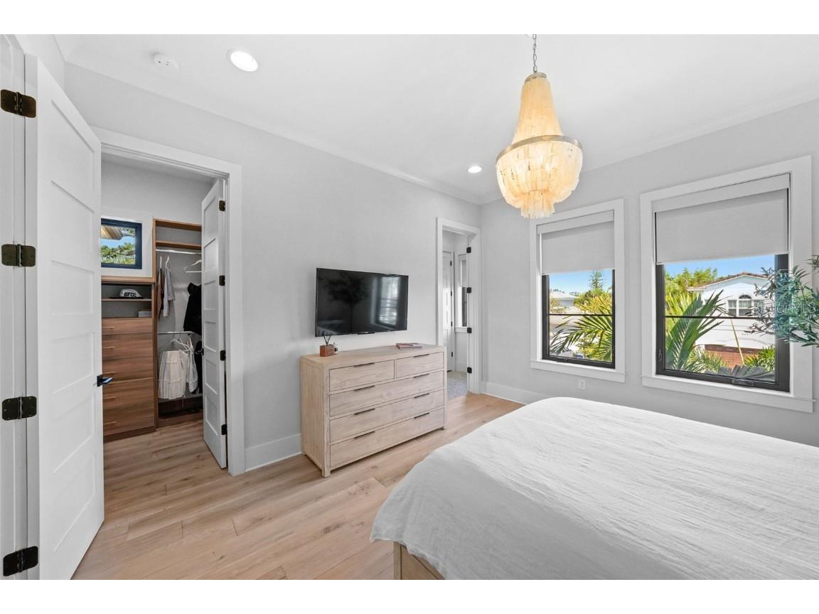 555 Suwanee Circle Tampa FL 33606 TB8423327 image40