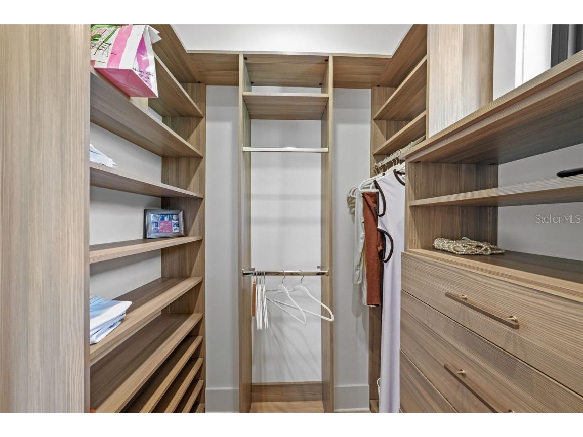 555 Suwanee Circle Tampa FL 33606 TB8423327 image43