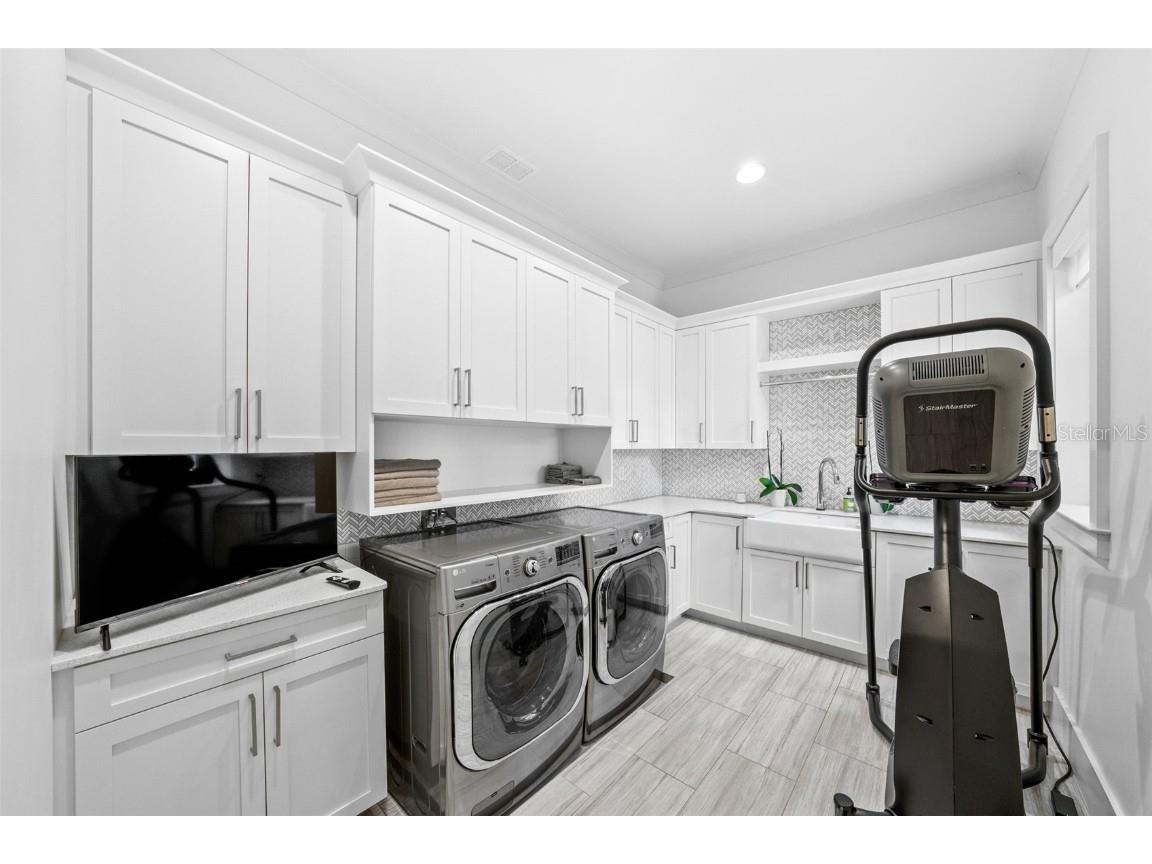 555 Suwanee Circle Tampa FL 33606 TB8423327 image50