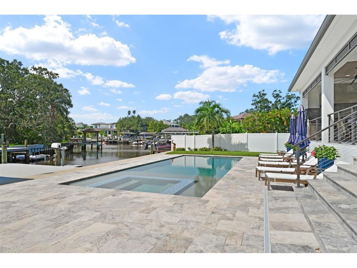 555 Suwanee Circle Tampa FL 33606 TB8423327 image58