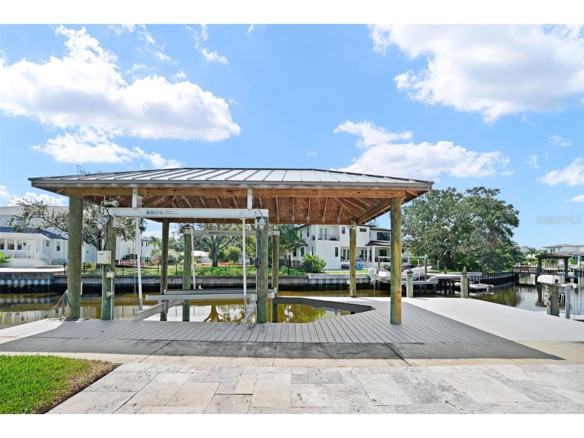 555 Suwanee Circle Tampa FL 33606 TB8423327 image63