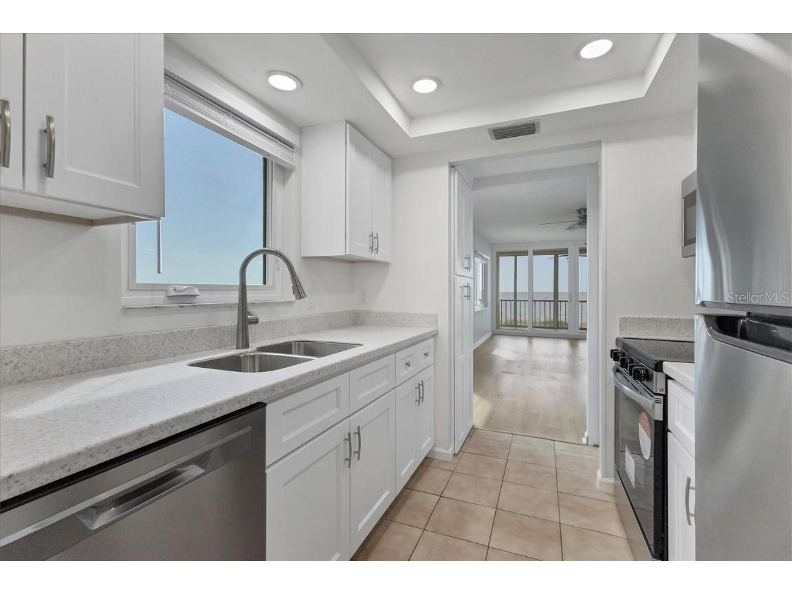 555 The Esplanade N #301 Venice FL 34285 - GULF OF MEXICO A4662616 image13