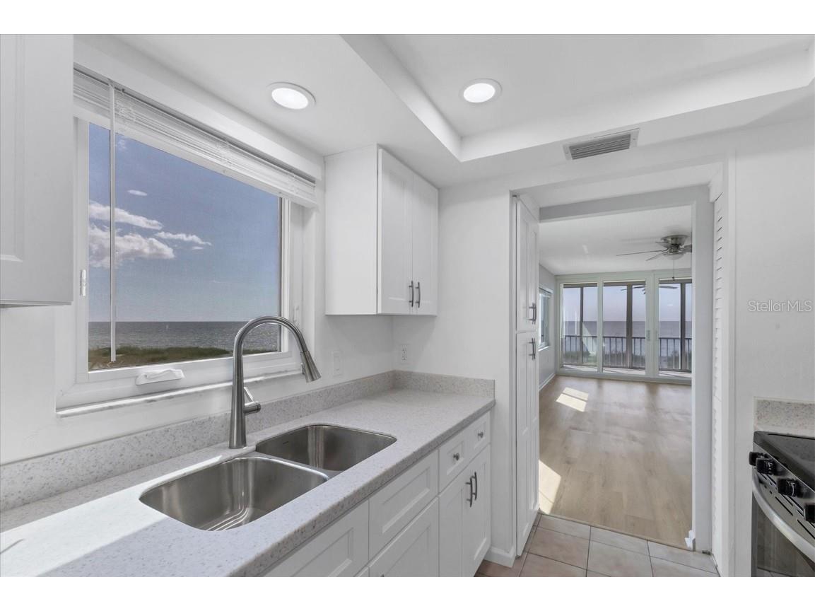 555 The Esplanade N #301 Venice FL 34285 - GULF OF MEXICO A4662616 image14