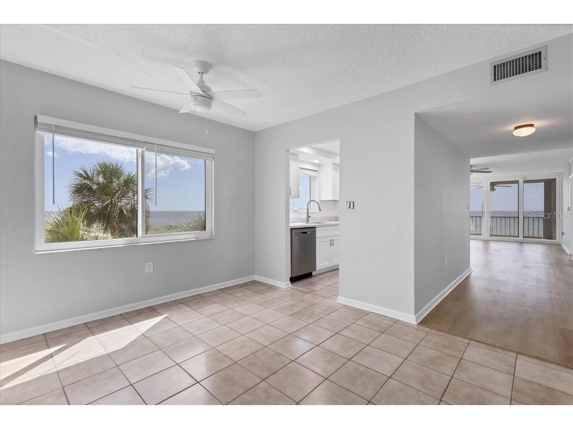 555 The Esplanade N #301 Venice FL 34285 - GULF OF MEXICO A4662616 image15