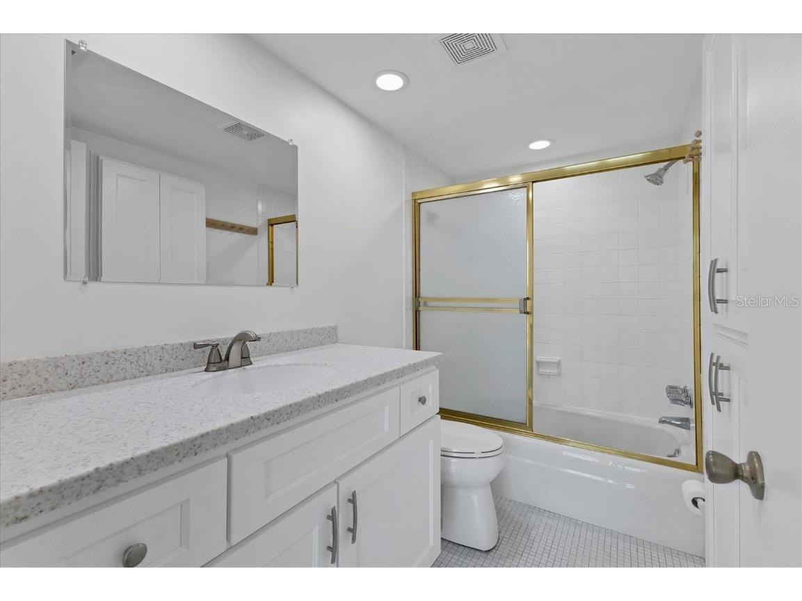 555 The Esplanade N #301 Venice FL 34285 - GULF OF MEXICO A4662616 image21