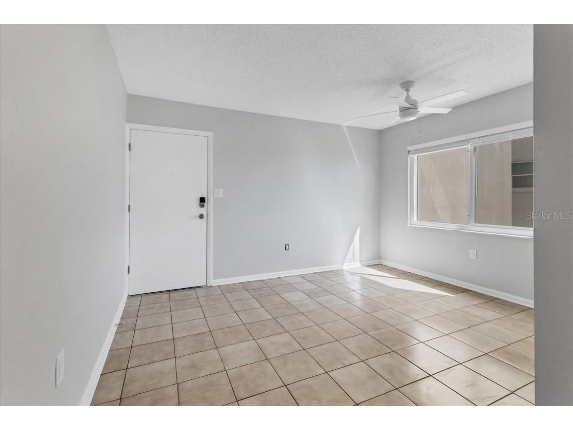 555 The Esplanade N #301 Venice FL 34285 - GULF OF MEXICO A4662616 image8