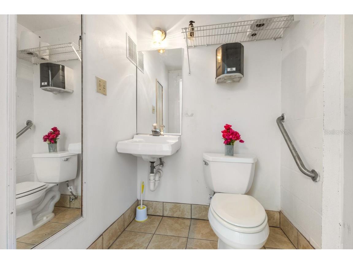 5550 15th Street E Bradenton FL 34203 A4646002 image13