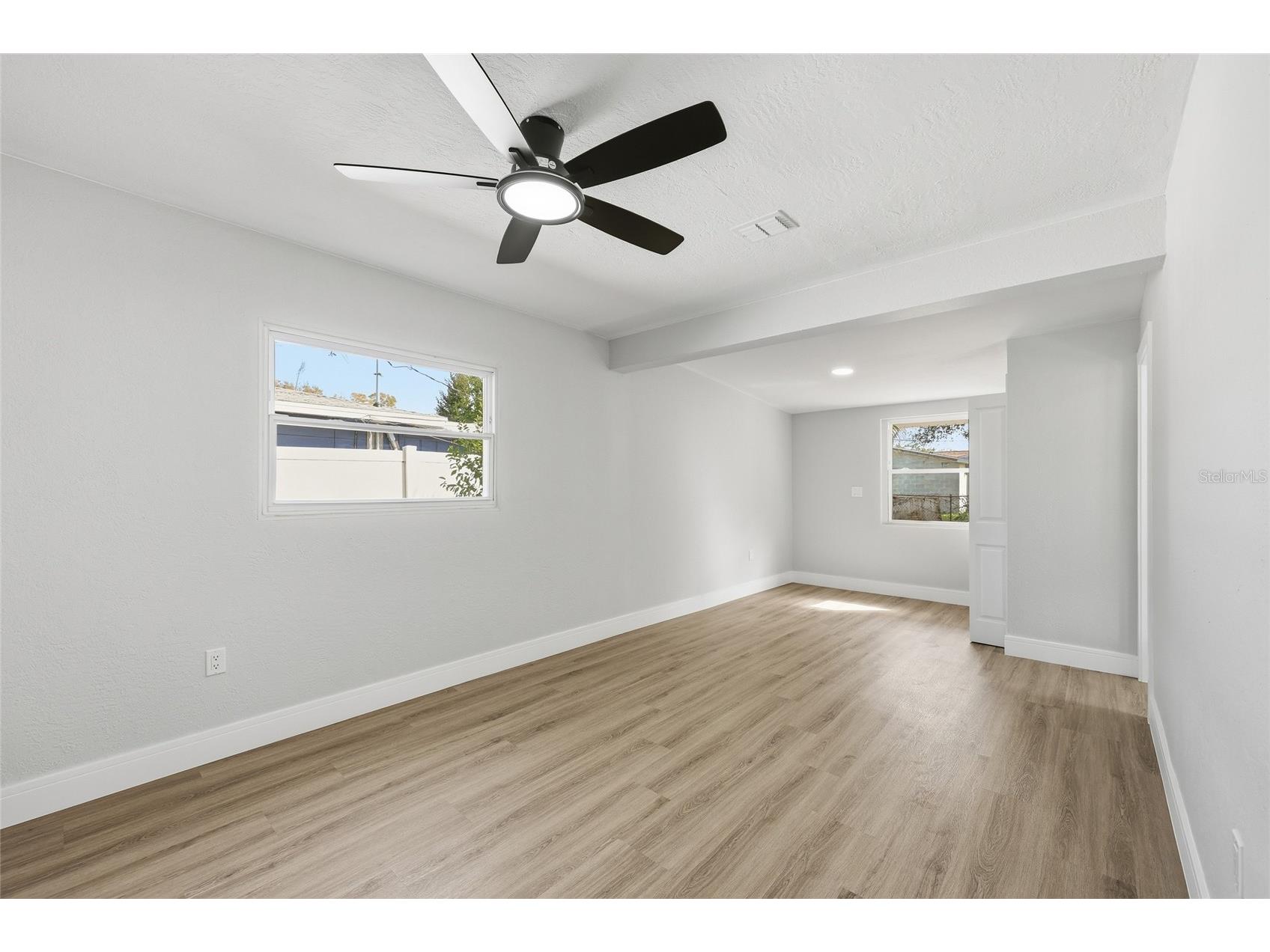5550 5th Way S Saint Petersburg FL 33705 TB8476145 image15