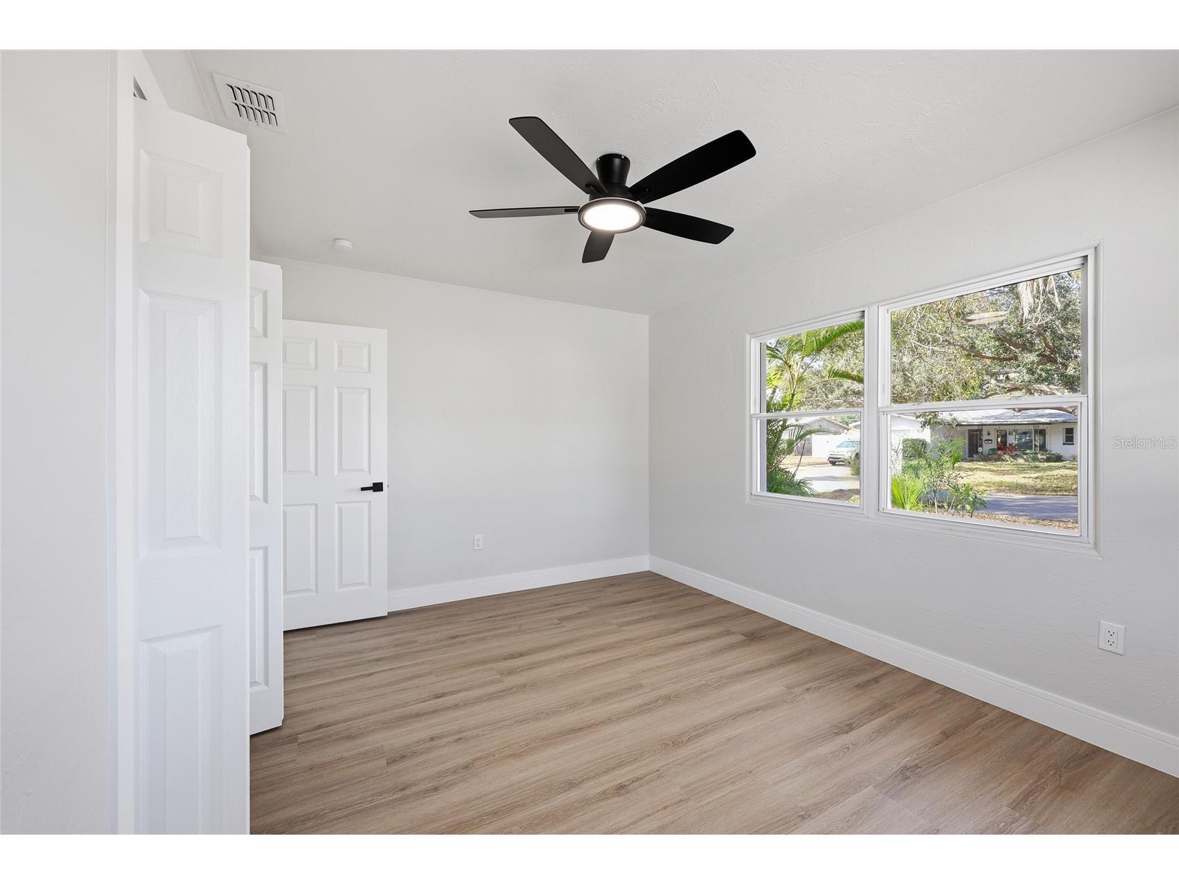 5550 5th Way S Saint Petersburg FL 33705 TB8476145 image22
