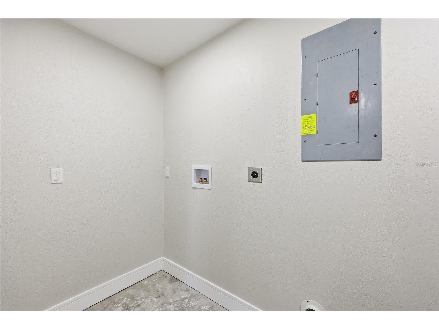 5550 5th Way S Saint Petersburg FL 33705 TB8476145 image25