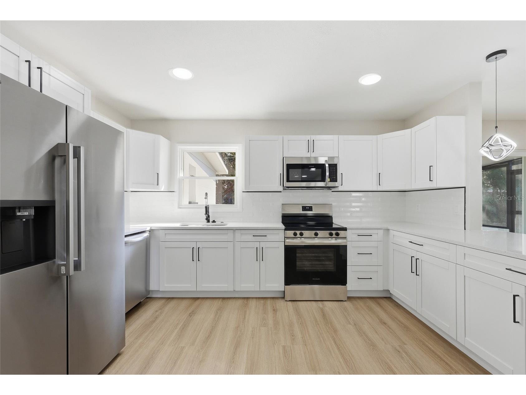 5550 5th Way S Saint Petersburg FL 33705 TB8476145 image6