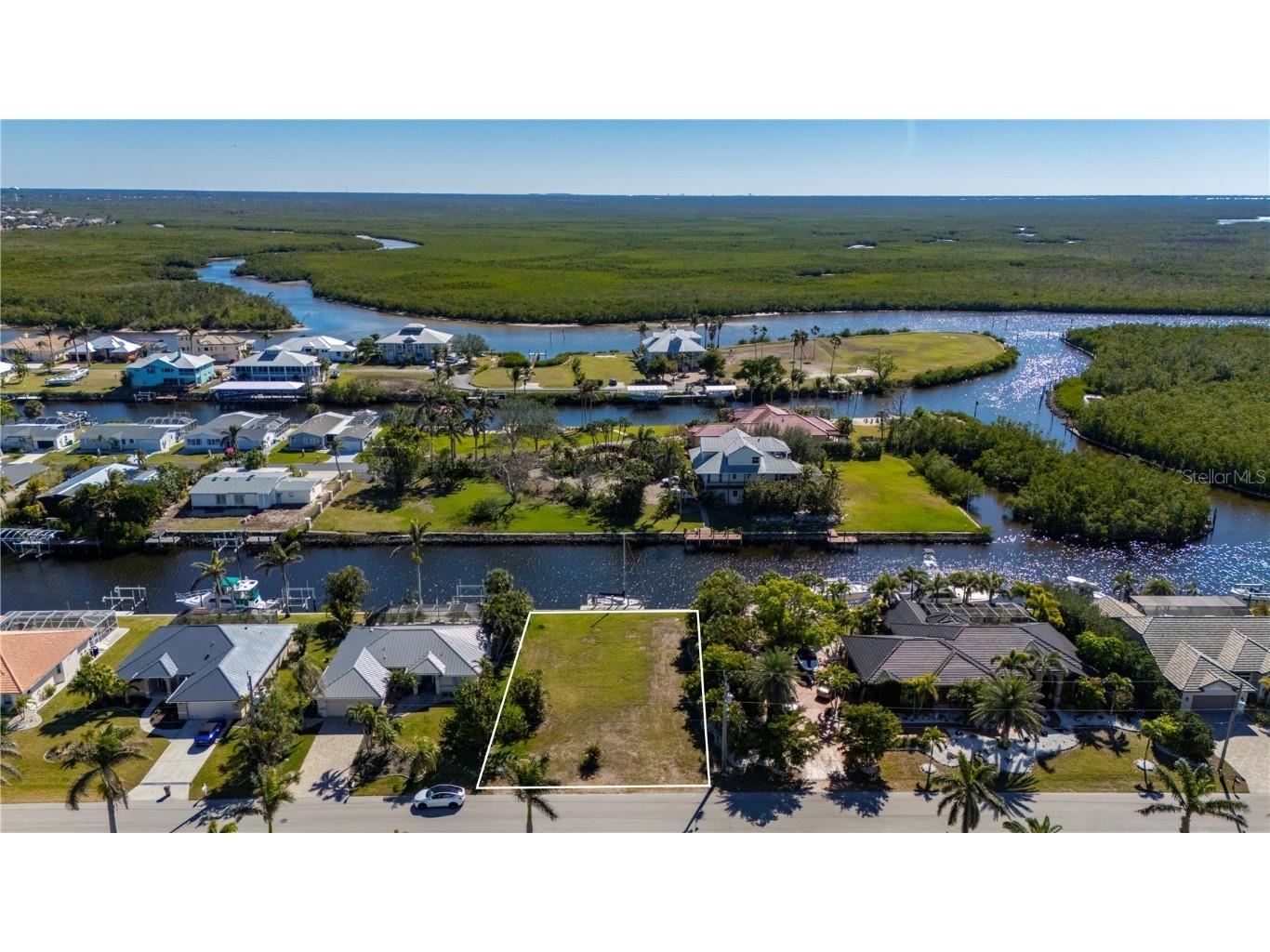 5550 Almar Drive Punta Gorda FL 33950 C7504010 image1