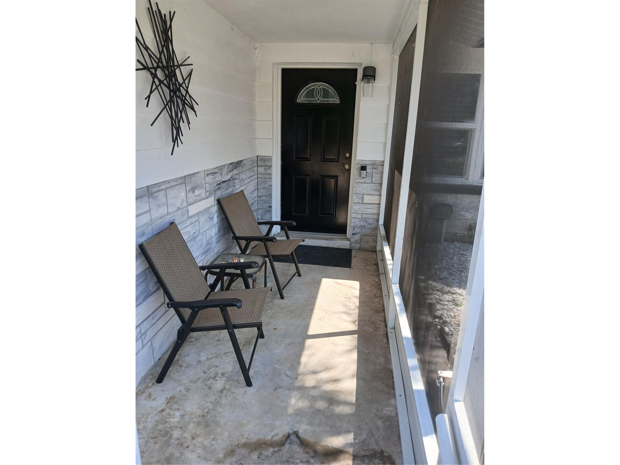 5550 Front Drive Holiday FL 34690 W7885224 image2