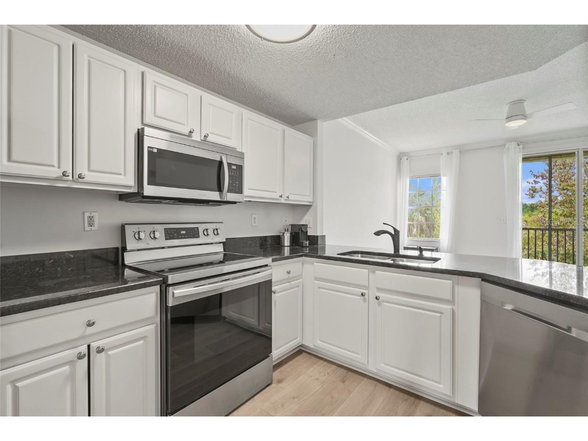 5551 Bentgrass Drive #11-117 Sarasota FL 34235 A4659721 image3