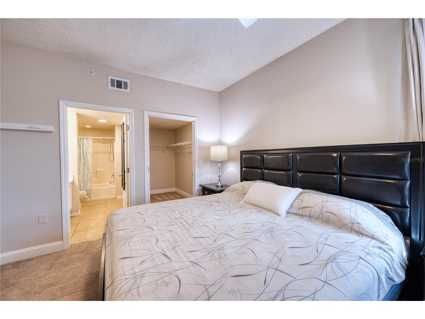5551 Bentgrass Drive #11-303 Sarasota FL 34235 A4693808 image19