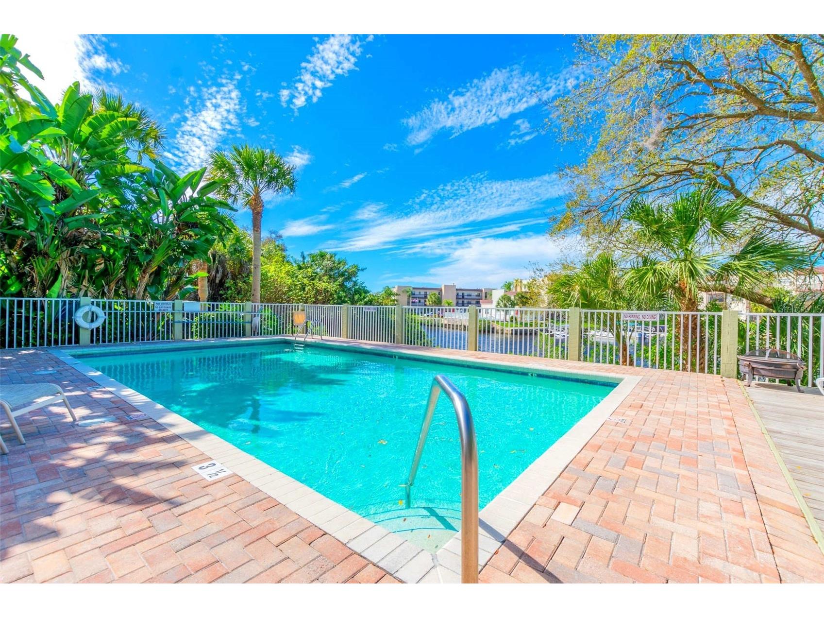 5551 Executive Drive New Port Richey FL 34652 TB8476226 image3