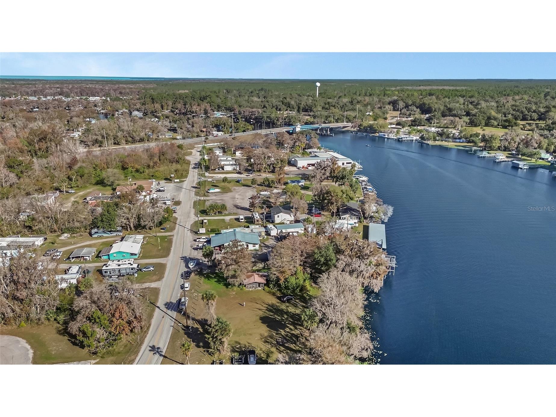 55512 Front Street Astor FL 32102 - ST JOHNS RIVER V4946788 image21