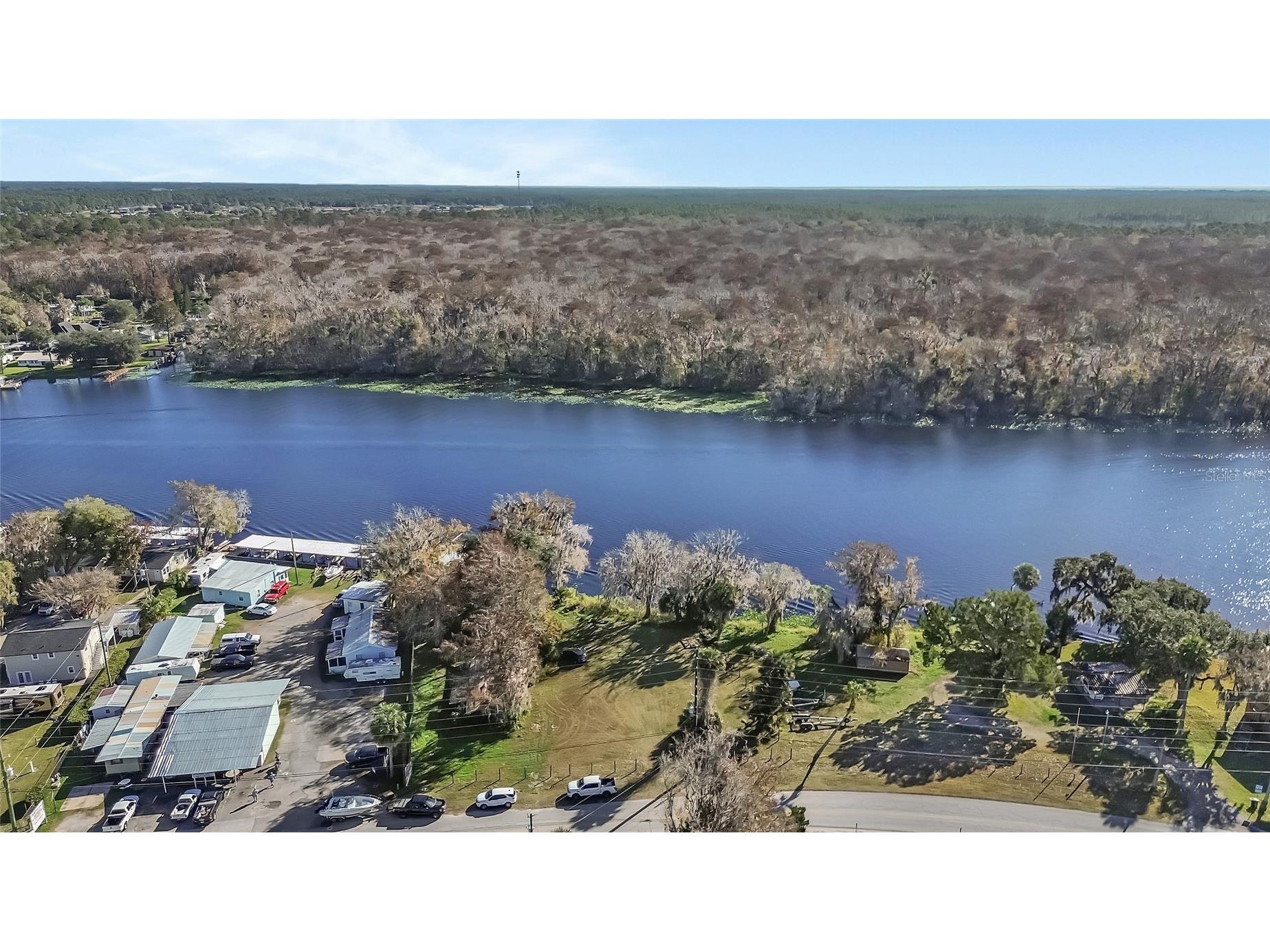 55512 Front Street Astor FL 32102 - ST JOHNS RIVER V4946788 image22