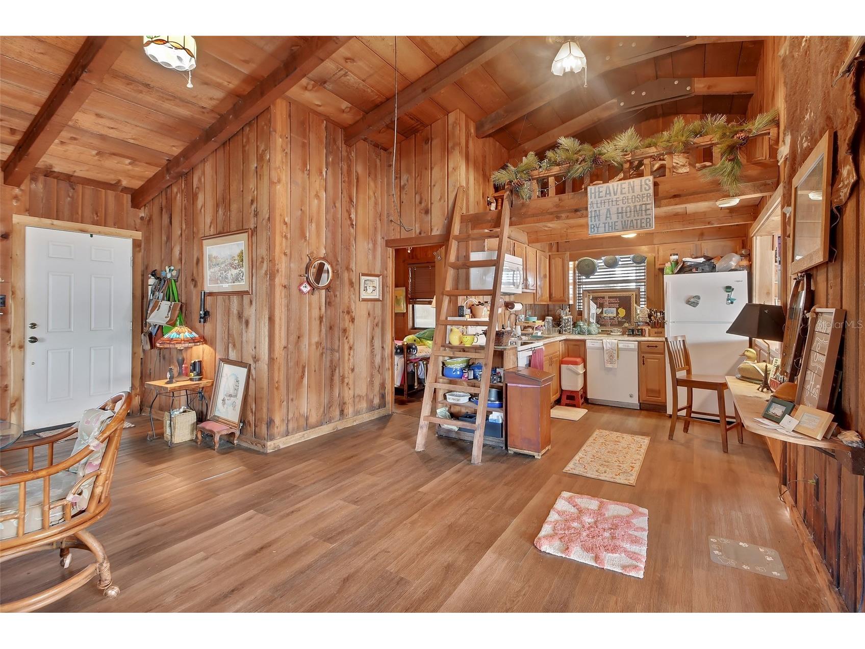 55512 Front Street Astor FL 32102 - ST JOHNS RIVER V4946788 image27