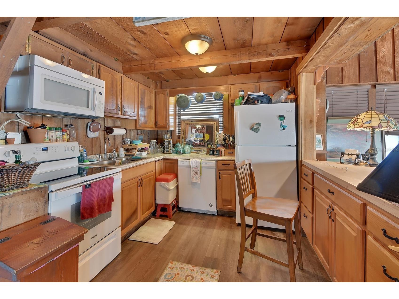 55512 Front Street Astor FL 32102 - ST JOHNS RIVER V4946788 image30