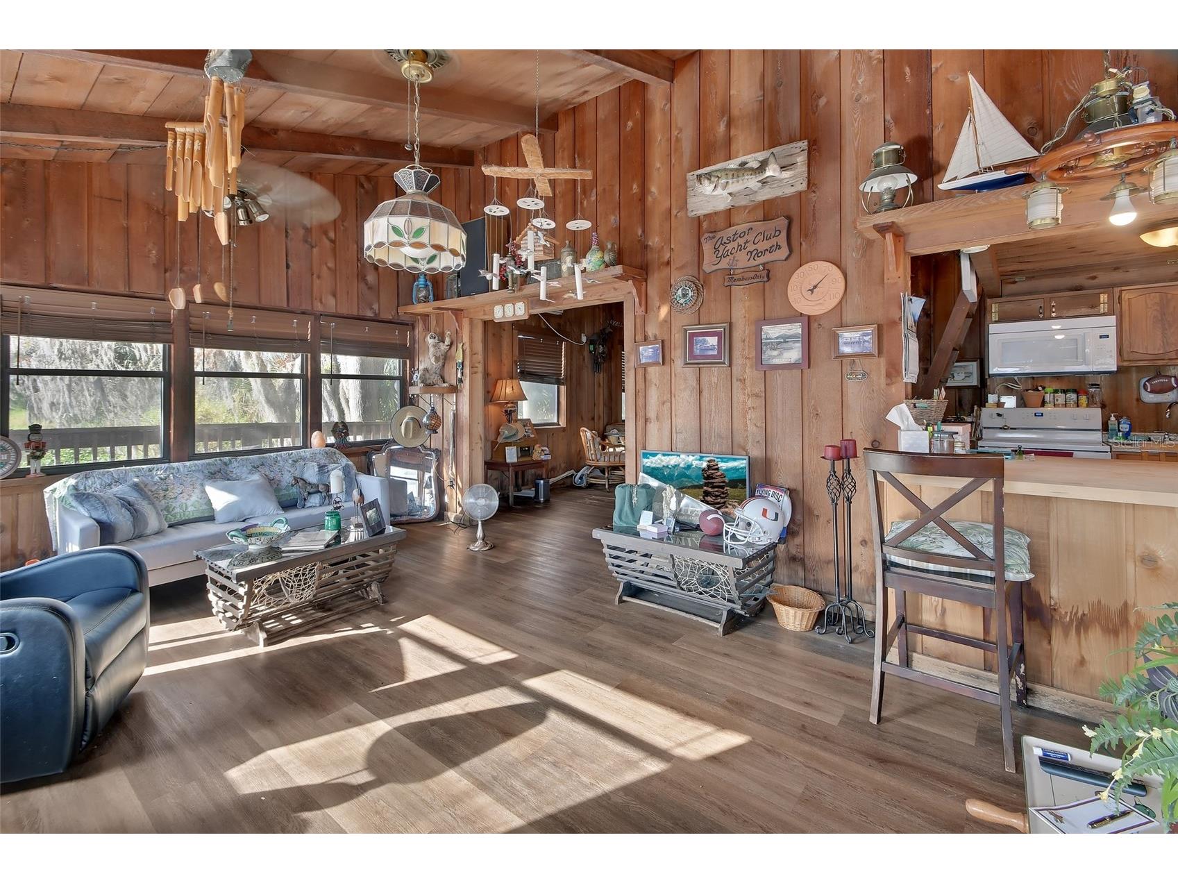 55512 Front Street Astor FL 32102 - ST JOHNS RIVER V4946788 image34