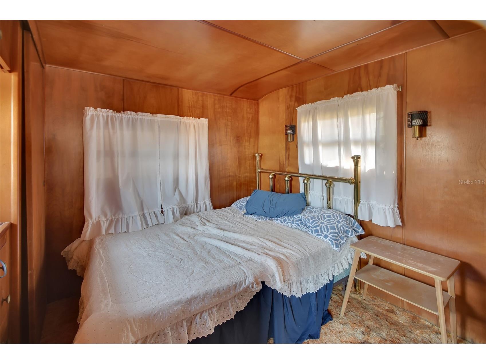 55512 Front Street Astor FL 32102 - ST JOHNS RIVER V4946788 image44