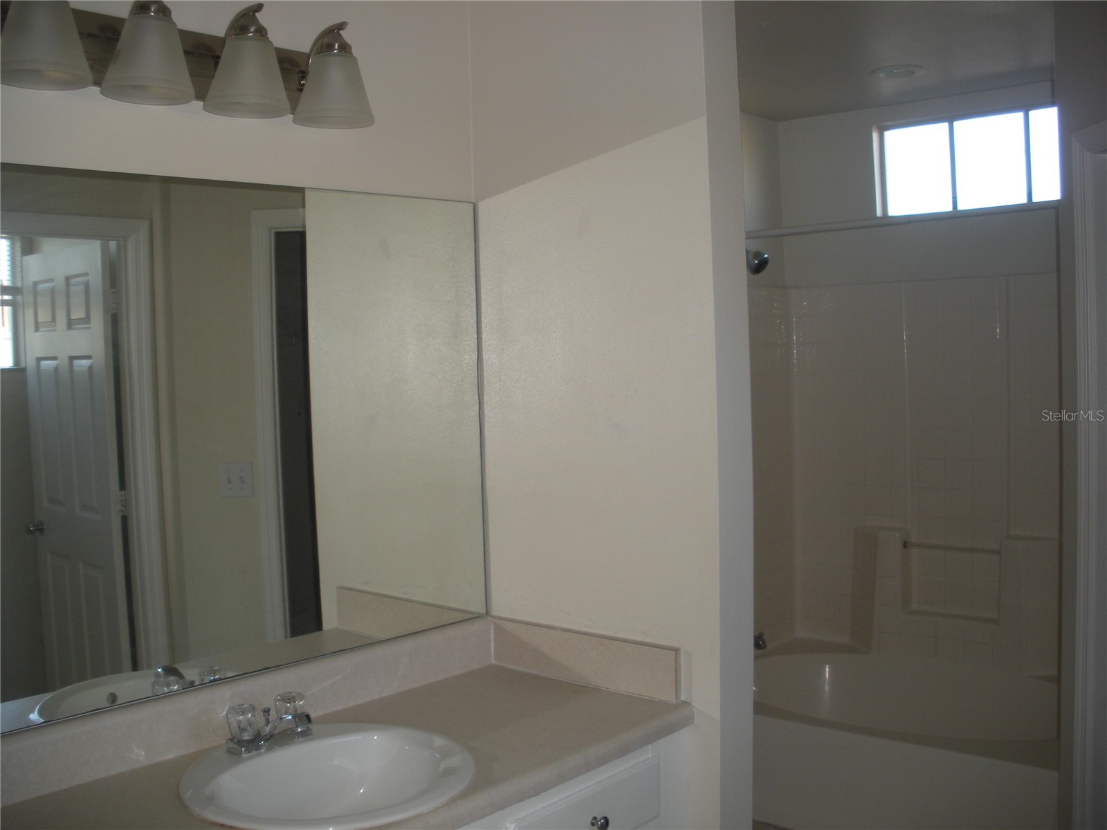 5552 Bentgrass Drive #7-103 Sarasota FL 34235 A4697114 image6