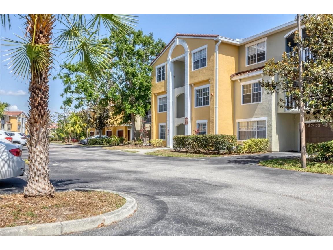 5552 Bentgrass Drive #7-301 Sarasota FL 34235 A4653706 image1