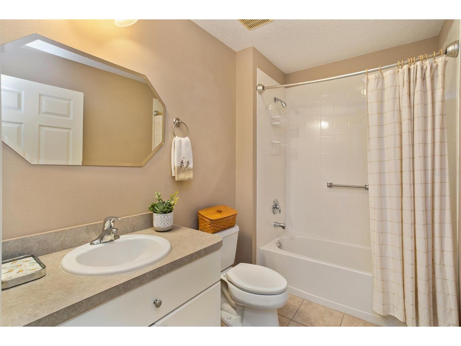 5552 King James Avenue Leesburg FL 34748 O6377150 image18