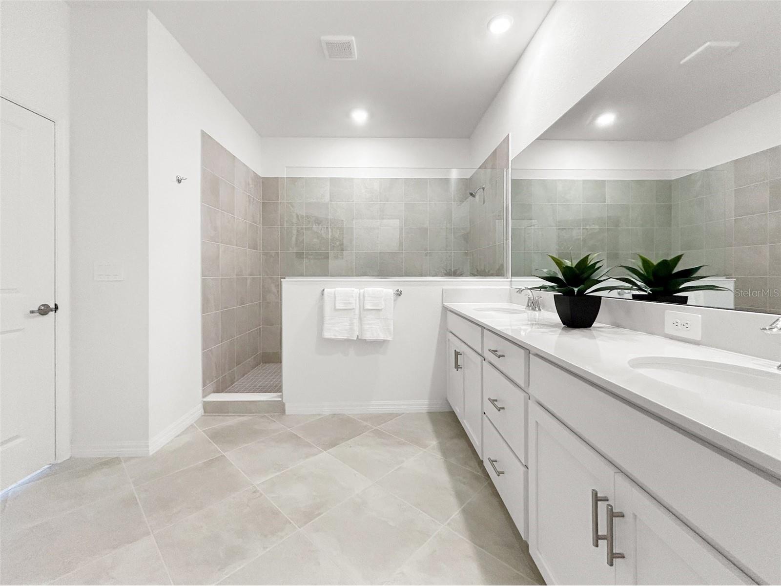 5552 Summit Pointe Circle #103 Bradenton FL 34210 TB8527217 image33