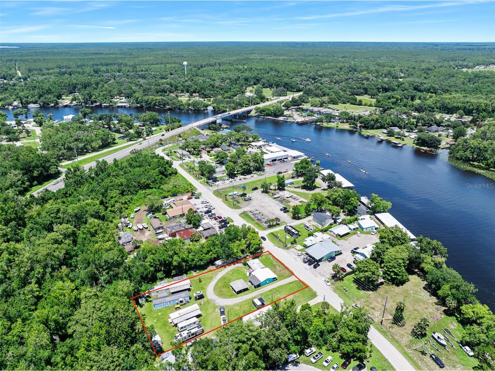 55521 Front Street Astor FL 32102 V4949924 image1
