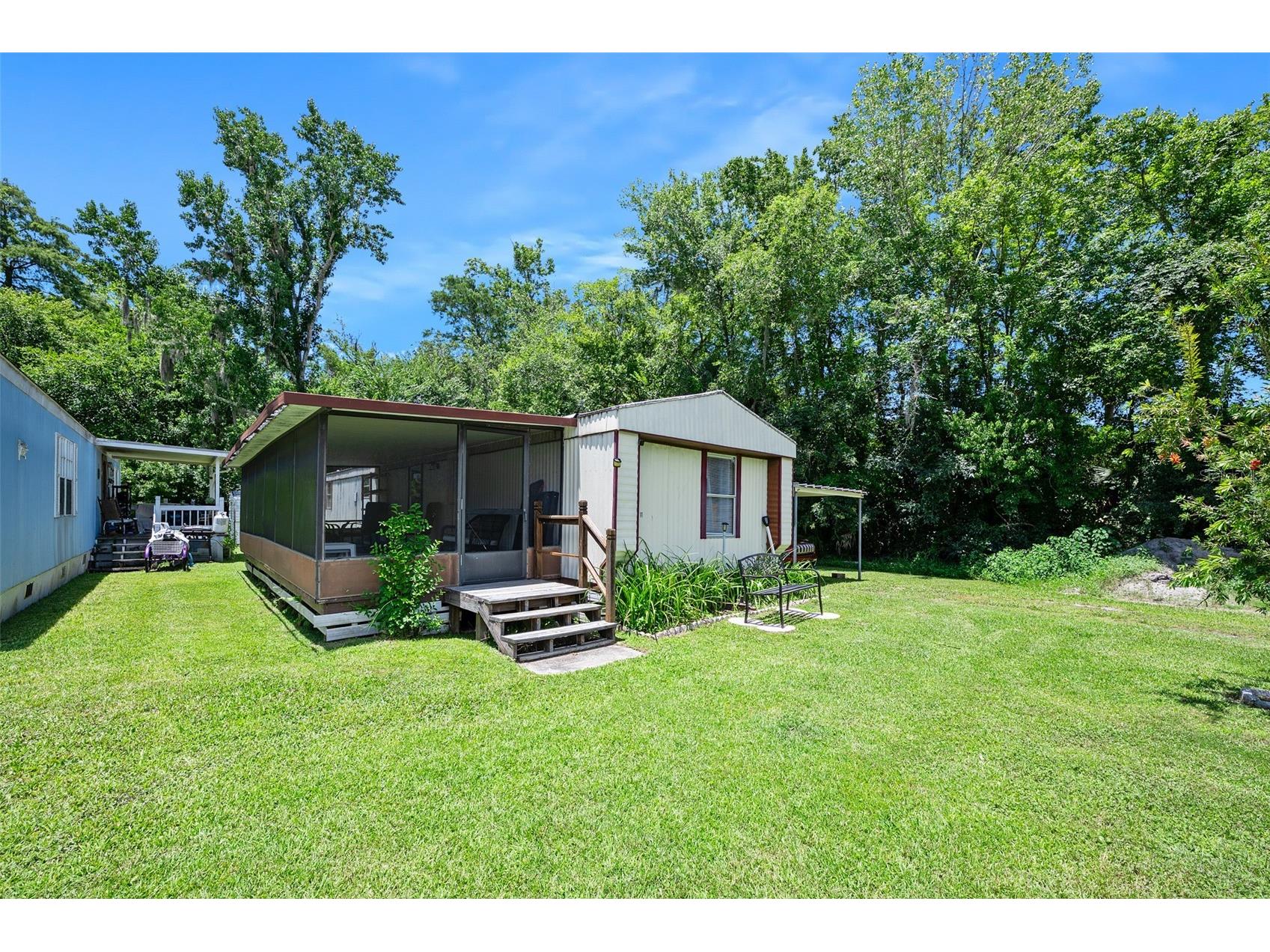 55521 Front Street Astor FL 32102 V4949924 image24
