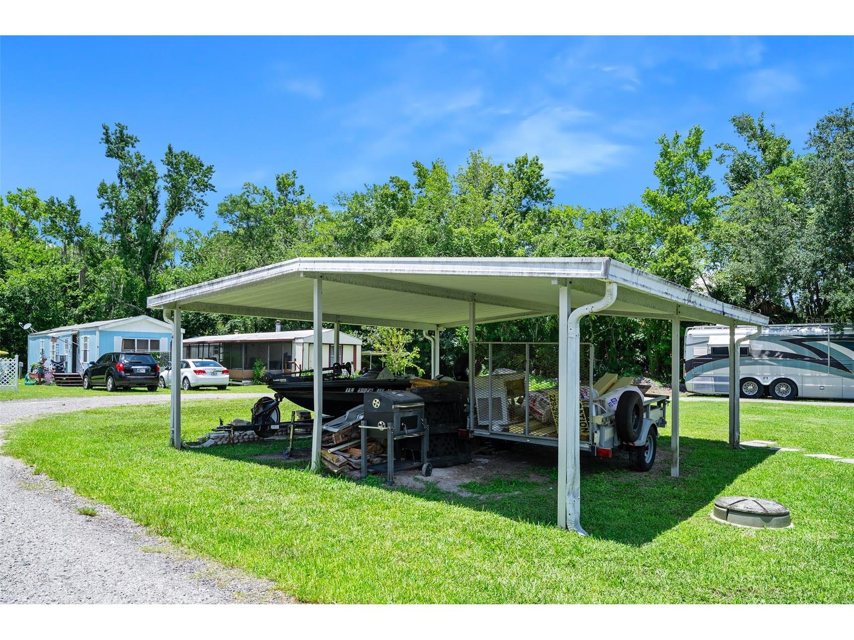 55521 Front Street Astor FL 32102 V4949924 image37