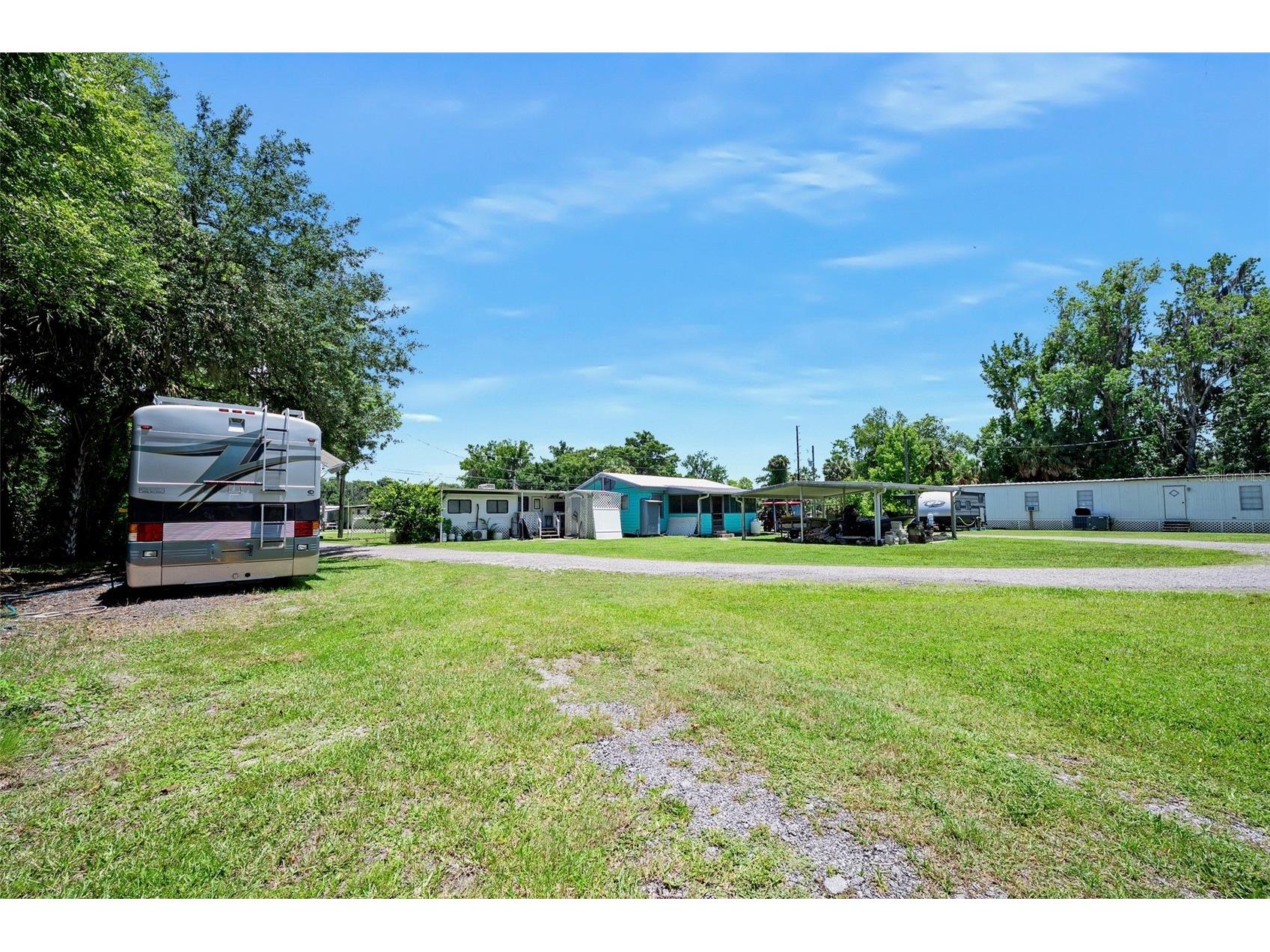 55521 Front Street Astor FL 32102 - SAINT JOHNS RIVER V4949927 image22
