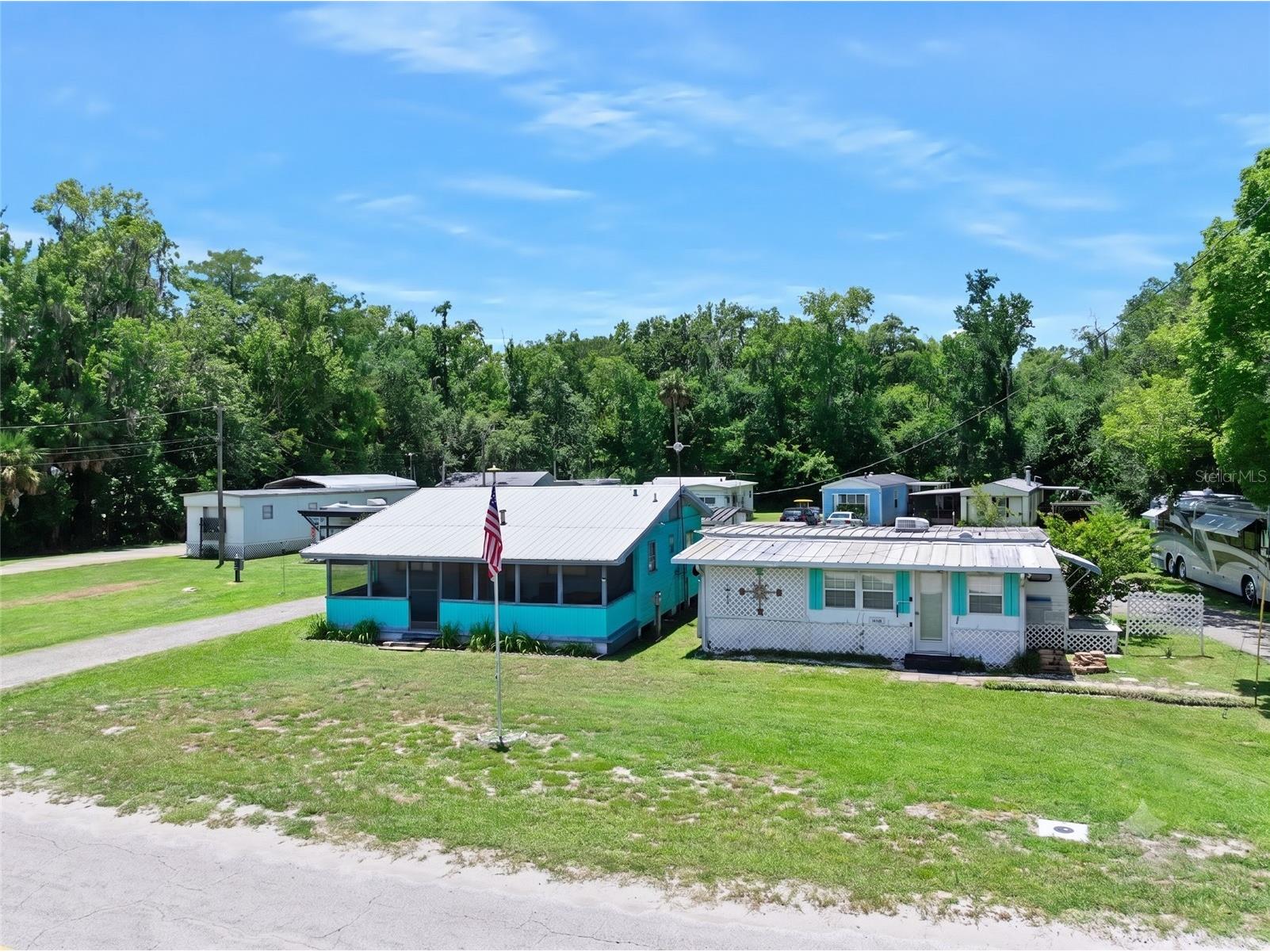 55521 Front Street Astor FL 32102 - SAINT JOHNS RIVER V4949927 image8