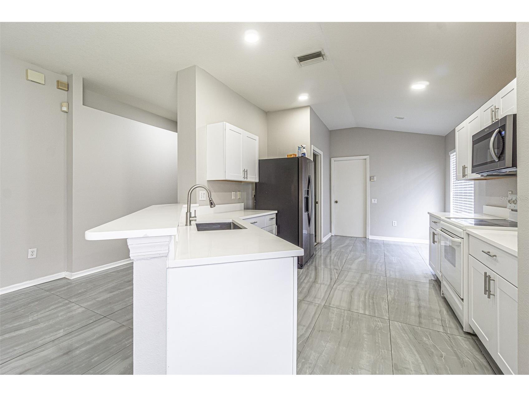 5553 Gallant Fox Court Wesley Chapel FL 33544 TB8502490 image5