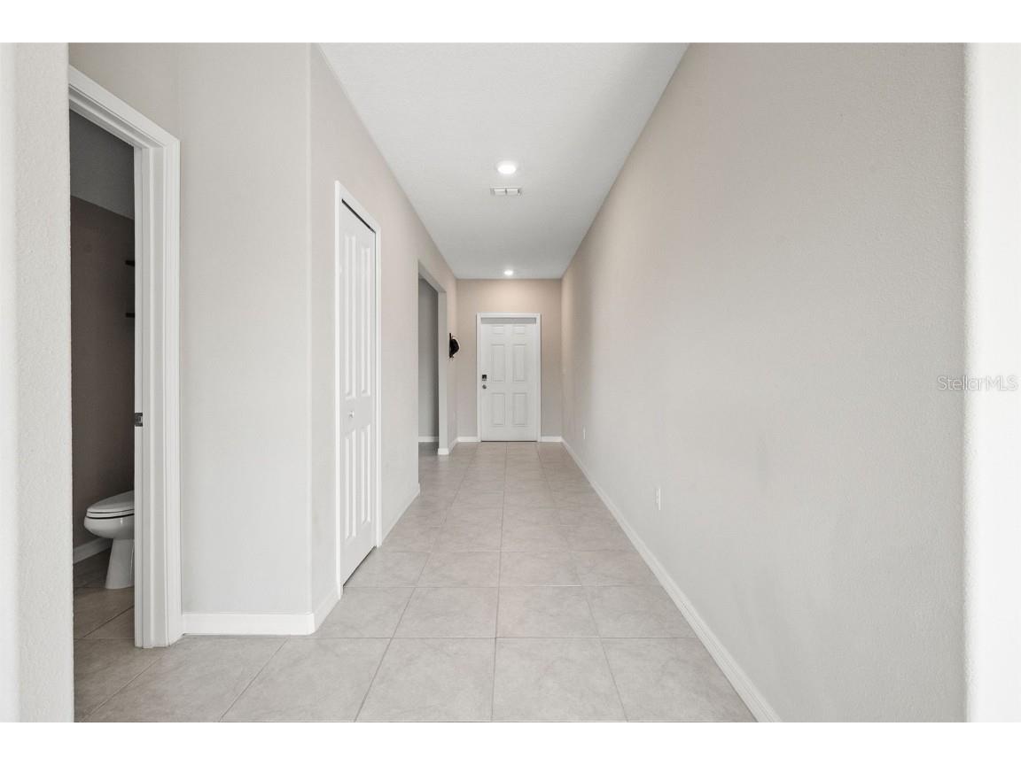 5553 Turkey Creek Way Lakeland FL 33811 - Retention pond O6298144 image4