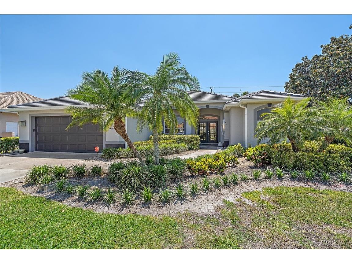 5554 Eastwind Drive Sarasota FL 34233 A4649147 image1