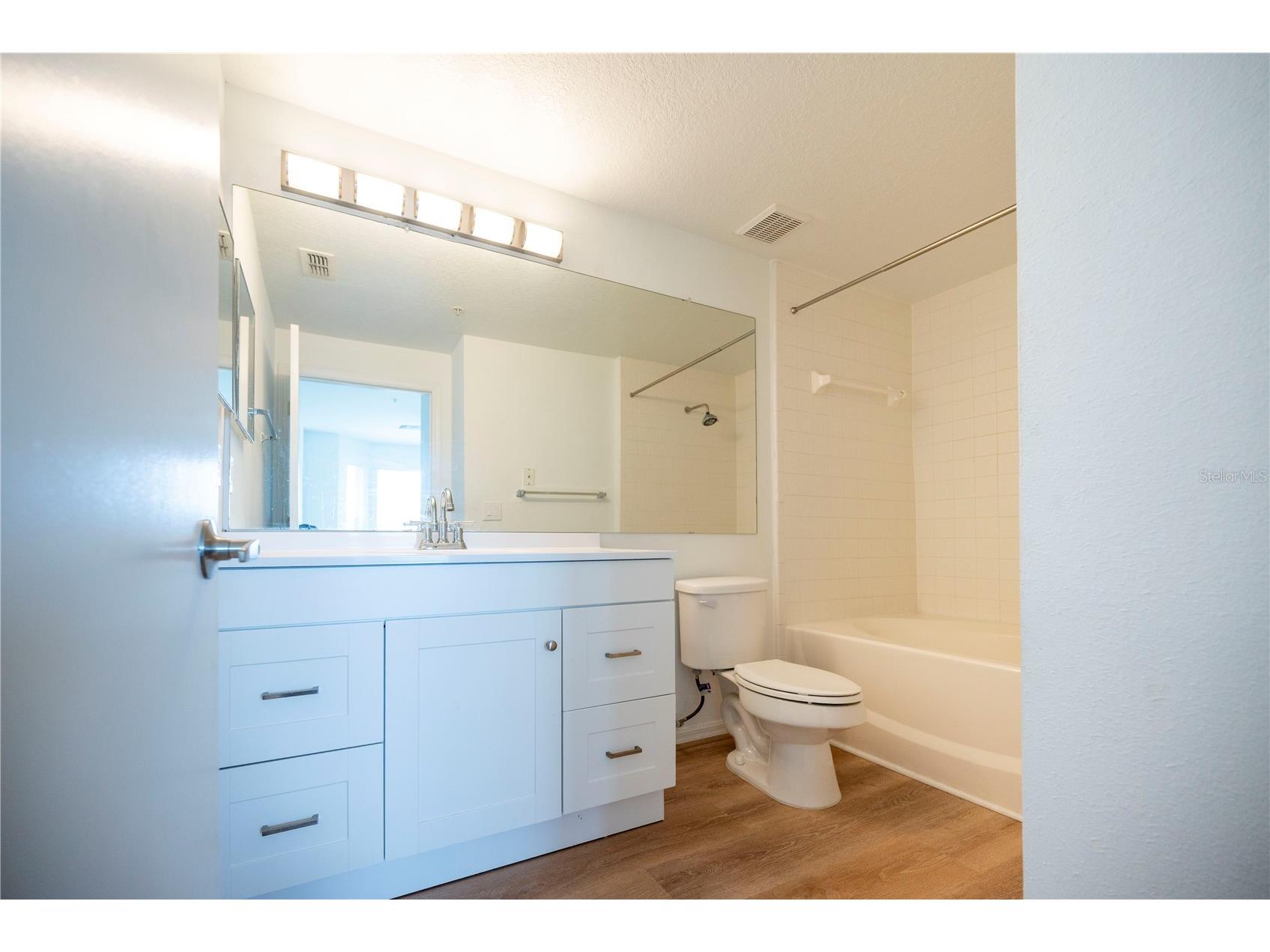 5554 Metrowest Boulevard #4-211 Orlando FL 32811 O6401257 image12