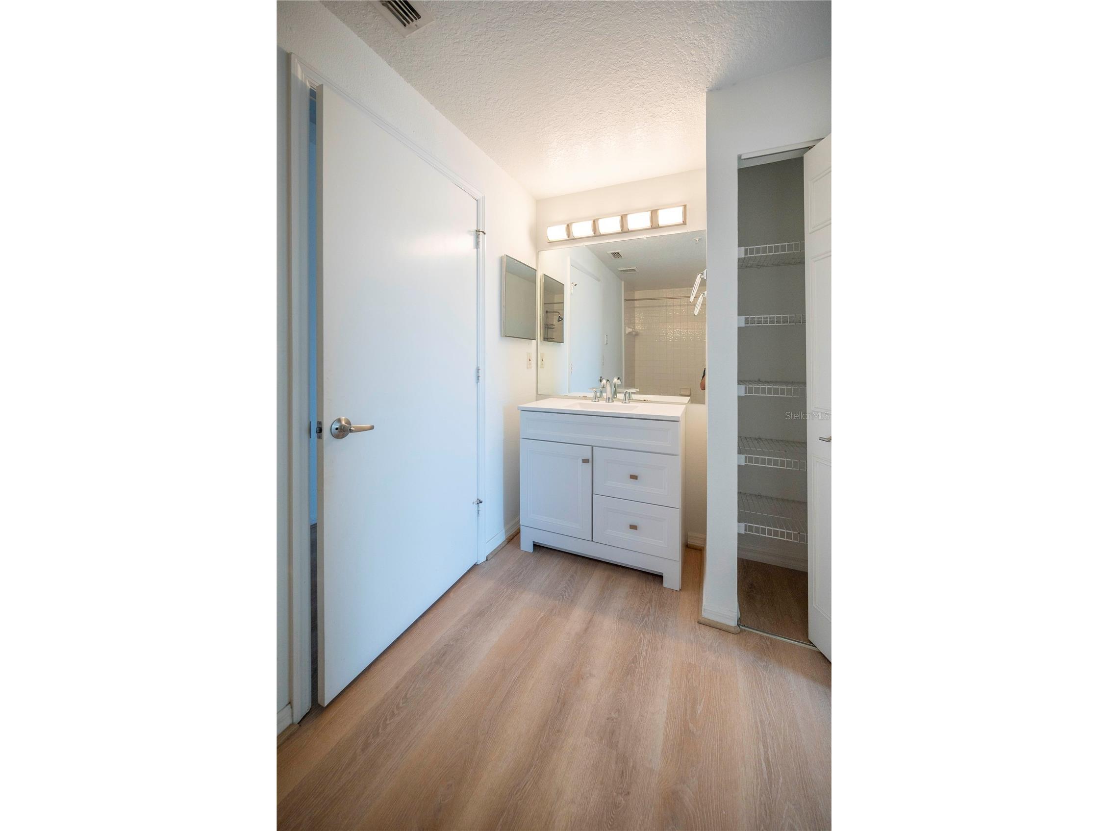 5554 Metrowest Boulevard #4-211 Orlando FL 32811 O6401257 image15