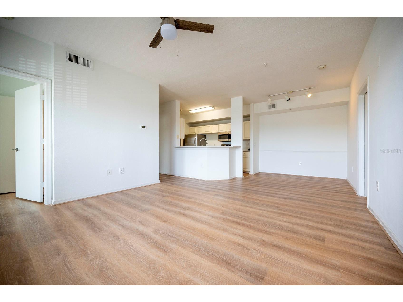 5554 Metrowest Boulevard #4-211 Orlando FL 32811 O6401257 image5